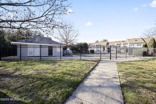 120 Joan Court, Jackson, NJ 08527