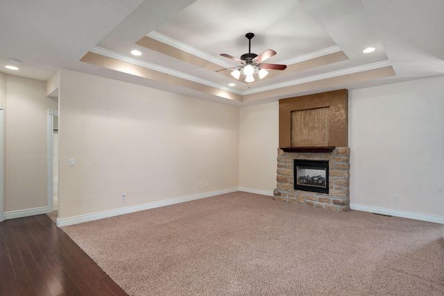 4566 East Kentbrook Drive, Springfield, MO 65802