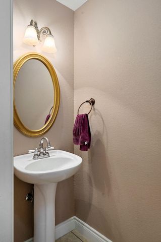 4566 East Kentbrook Drive, Springfield, MO 65802