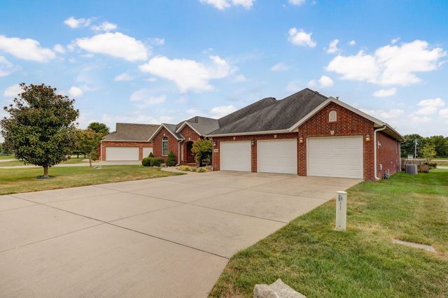 4566 East Kentbrook Drive, Springfield, MO 65802