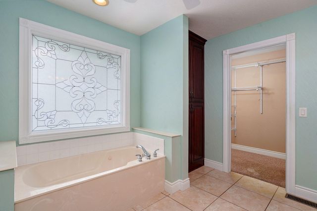 4566 East Kentbrook Drive, Springfield, MO 65802