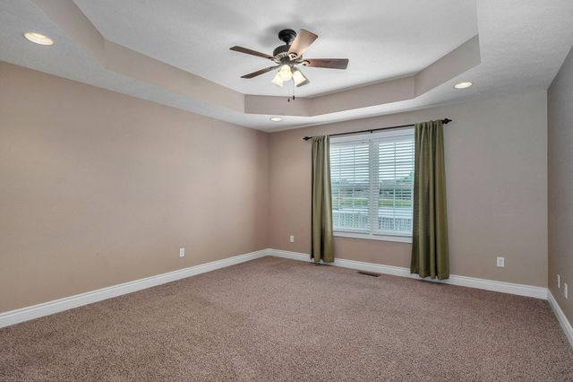 4566 East Kentbrook Drive, Springfield, MO 65802