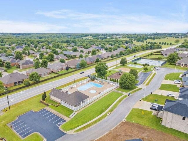 4566 East Kentbrook Drive, Springfield, MO 65802