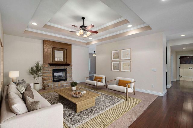 4566 East Kentbrook Drive, Springfield, MO 65802