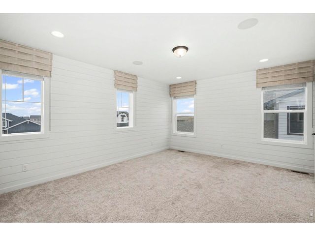 2124 Glean Ct, Windsor, CO 80550