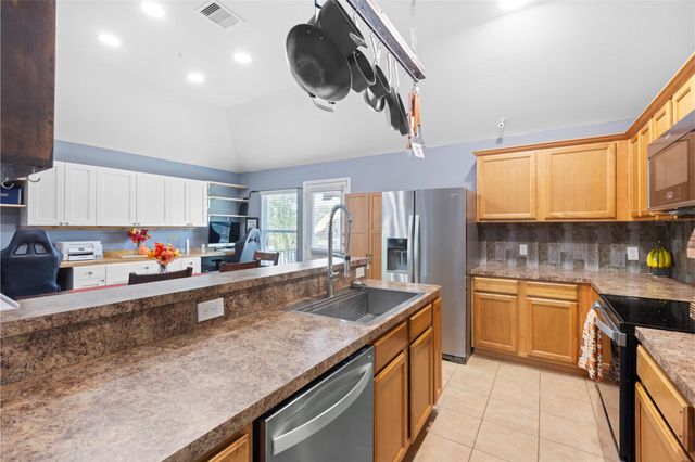 13184 Lake Breeze Lane, Willis, TX 77318