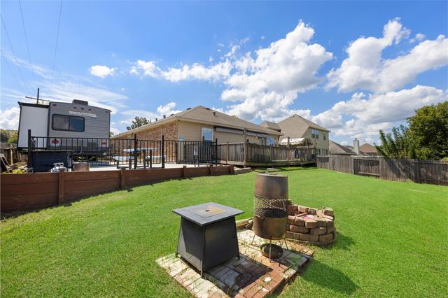 13184 Lake Breeze Lane, Willis, TX 77318