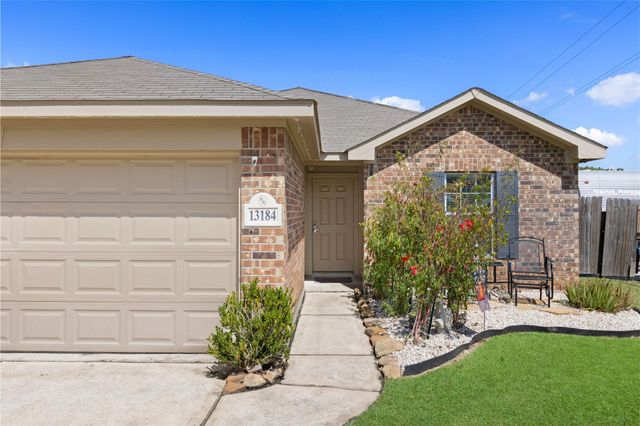 13184 Lake Breeze Lane, Willis, TX 77318