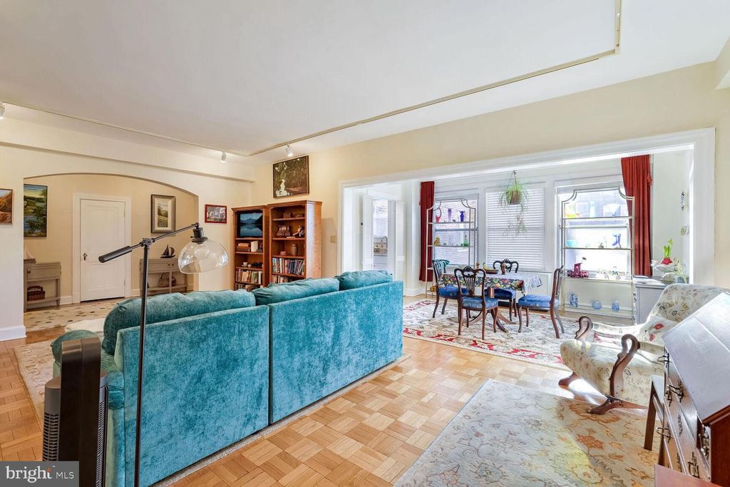 Image 2 of property listing at 4000 CATHEDRAL AVE NW #530 B, Washington, DC 20016
