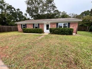 202 Kingston Road, Wilmington, NC 28409