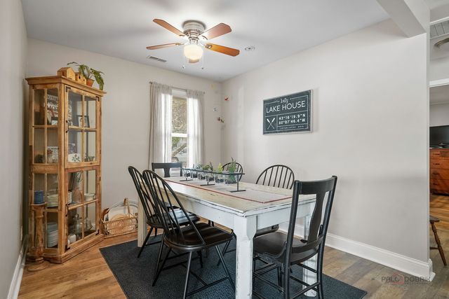 903 Madison Avenue, Wauconda, IL 60084