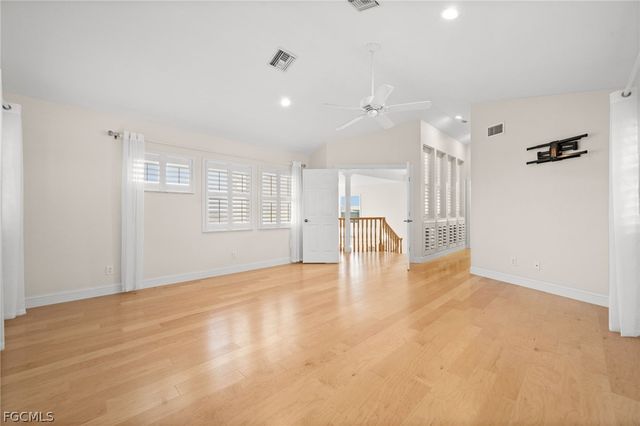 2193 Macadamia ST, St James City, FL 33956