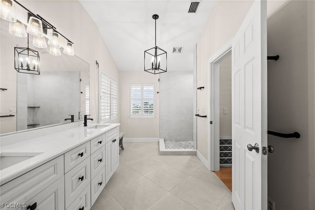 2193 Macadamia ST, St James City, FL 33956