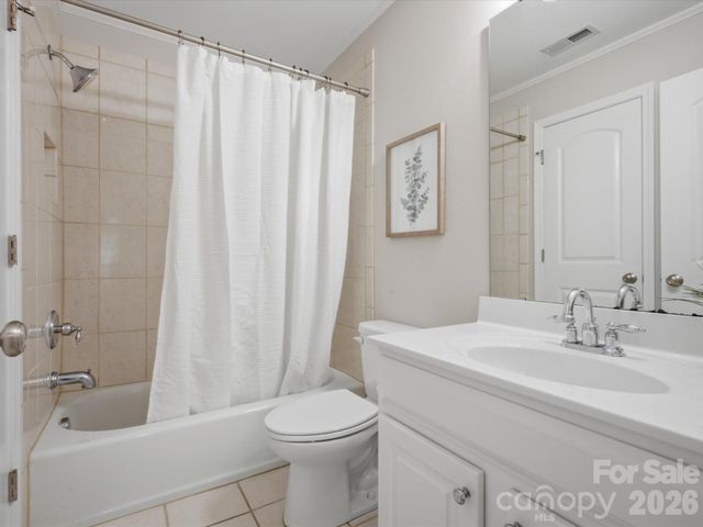 3422 Delamere Drive, Matthews, NC 28104