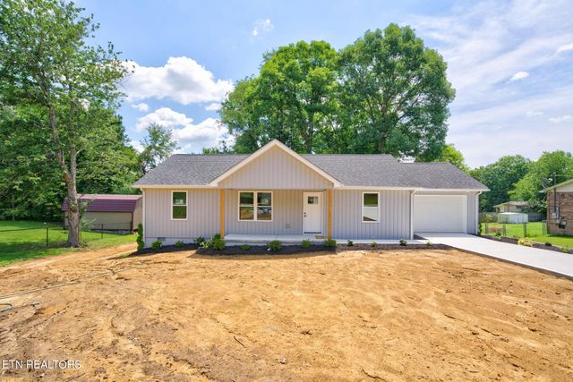 430 Rhododendron Circle, Crossville, TN 38555