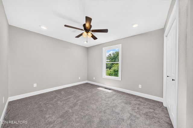 430 Rhododendron Circle, Crossville, TN 38555