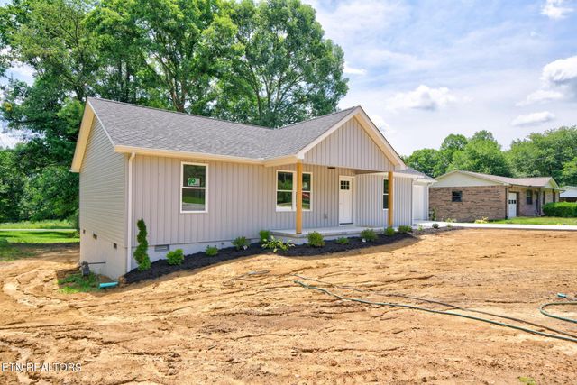430 Rhododendron Circle, Crossville, TN 38555