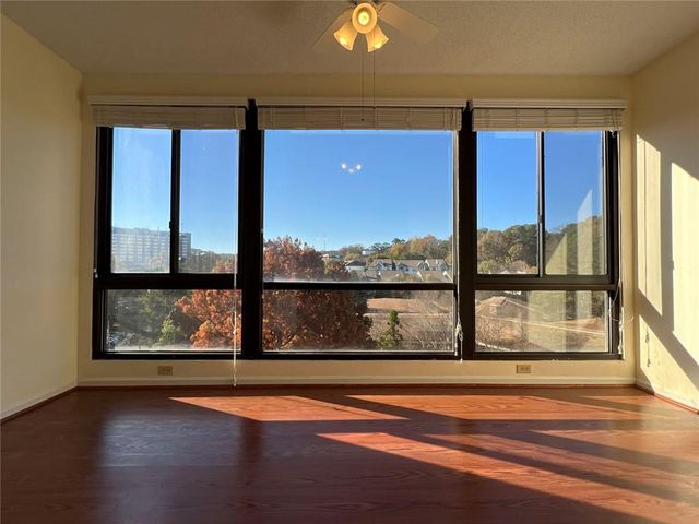 1800 Clairmont Lake 711, Decatur, GA 30033