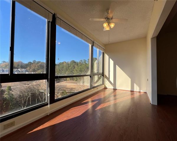 1800 Clairmont Lake 711, Decatur, GA 30033