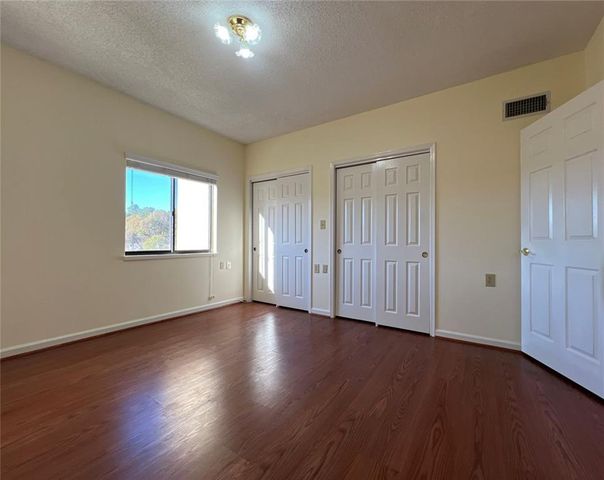 1800 Clairmont Lake 711, Decatur, GA 30033