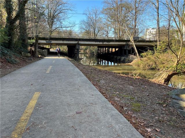 1800 Clairmont Lake 711, Decatur, GA 30033