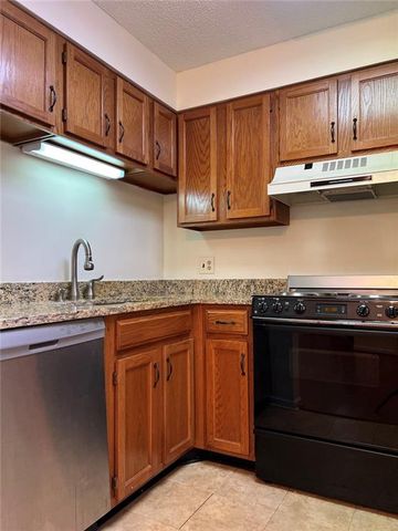 1800 Clairmont Lake 711, Decatur, GA 30033