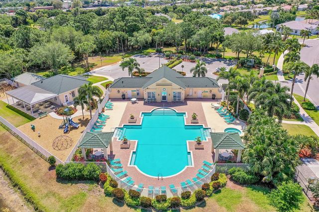 515 SW Indian Key Drive, Port St. Lucie, FL 34986