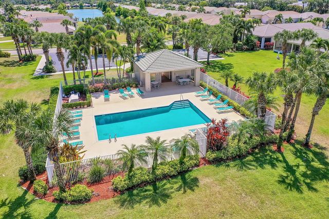 515 SW Indian Key Drive, Port St. Lucie, FL 34986