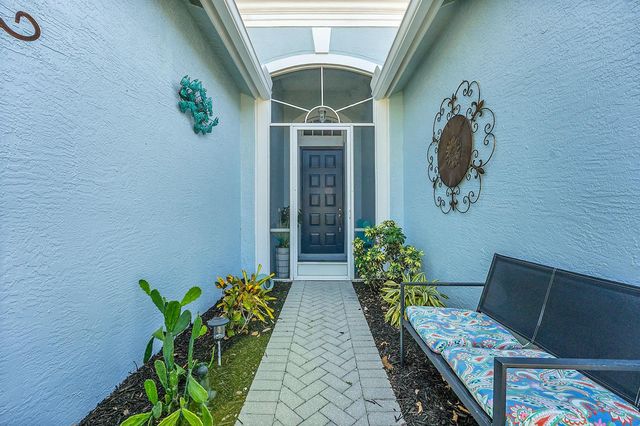 515 SW Indian Key Drive, Port St. Lucie, FL 34986