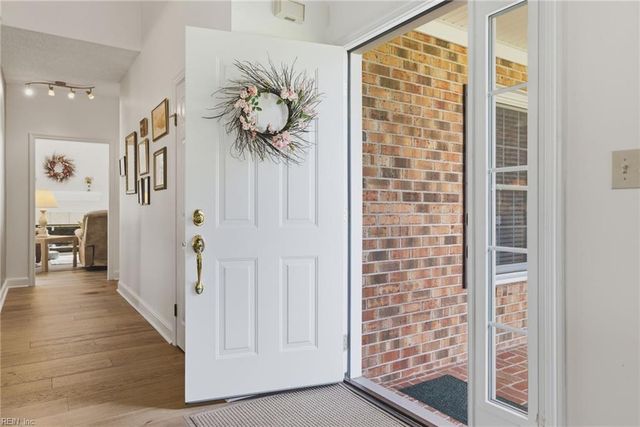 2631 Landview CIR, Virginia Beach, VA 23454