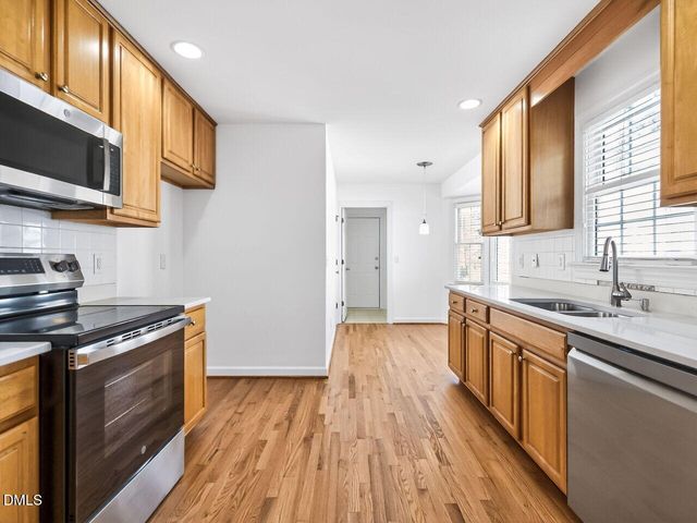 501 Johnston Way, Clayton, NC 27520