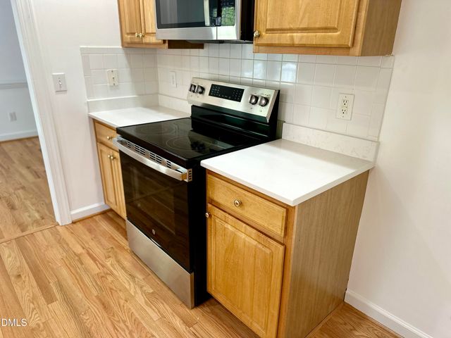 501 Johnston Way, Clayton, NC 27520