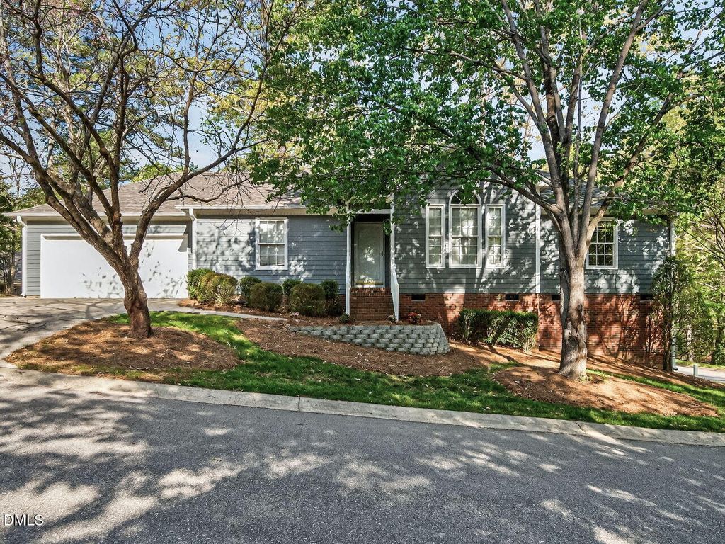 501 Johnston Way, Clayton, NC 27520