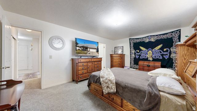 5547 S 2150 W, Roy, UT 84067