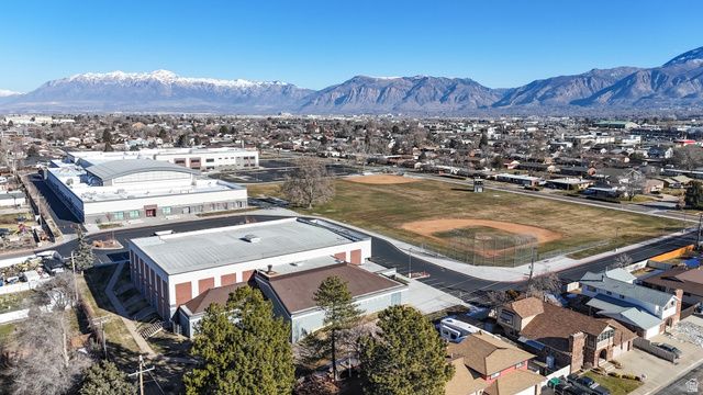 5547 S 2150 W, Roy, UT 84067