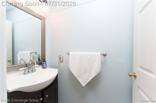 476 Waverly, Howell, MI 48843