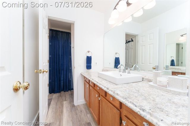 476 Waverly, Howell, MI 48843