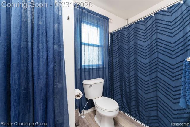 476 Waverly, Howell, MI 48843