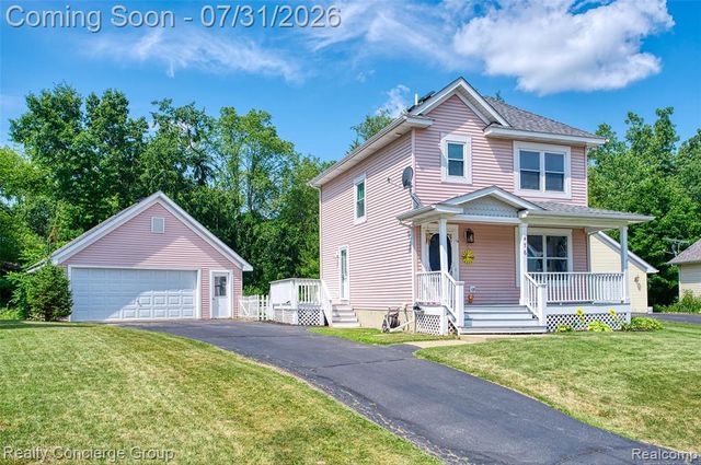 476 Waverly, Howell, MI 48843