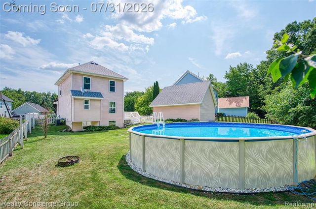 476 Waverly, Howell, MI 48843