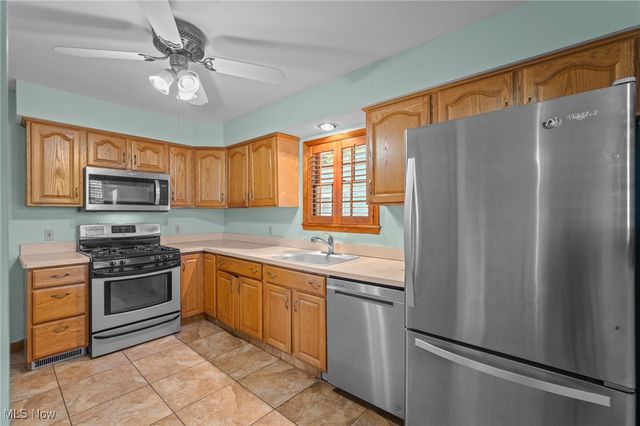 14344 Fayette Boulevard, Brook Park, OH 44142