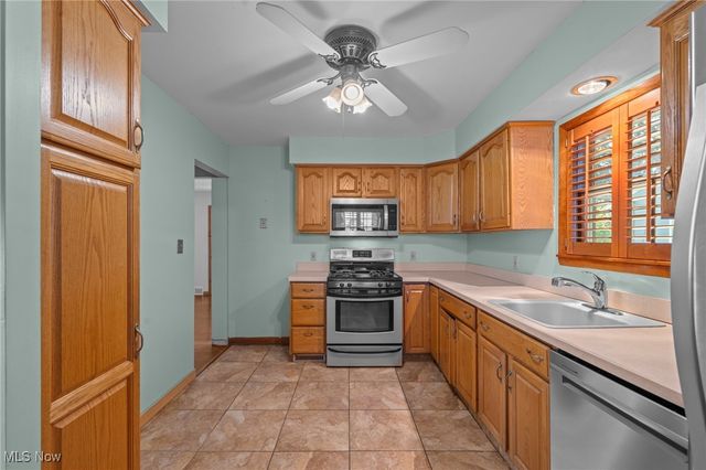 14344 Fayette Boulevard, Brook Park, OH 44142