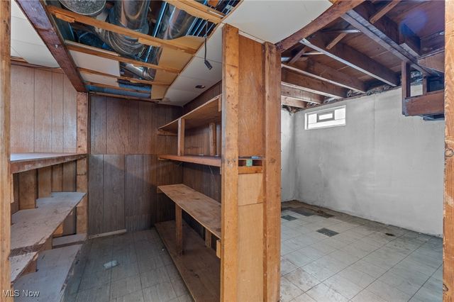 14344 Fayette Boulevard, Brook Park, OH 44142