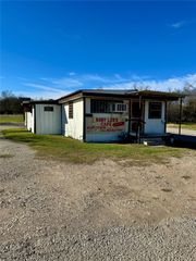 209 N MARTIN LUTHER KING JR Highway, Mexia, TX 76667