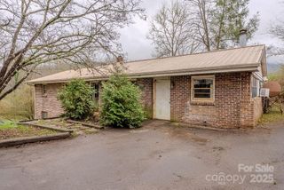 170 Clifton Avenue, Bryson City, NC 28713