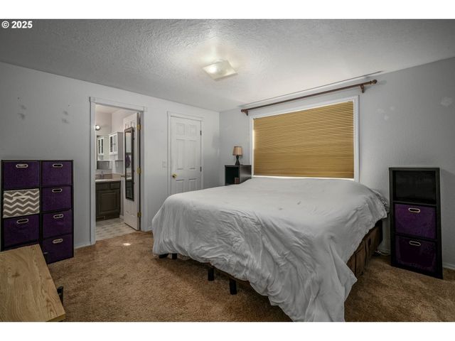 304 Nw 5TH St, Sublimity, OR 97385