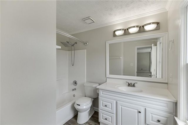 811 Forest Park Lane, Suwanee, GA 30024