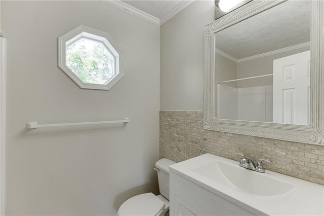 811 Forest Park Lane, Suwanee, GA 30024