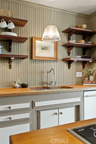 103 Ravenna Drive 23, Long Beach, CA 90803