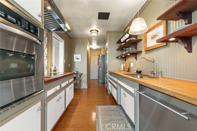 103 Ravenna Drive 23, Long Beach, CA 90803